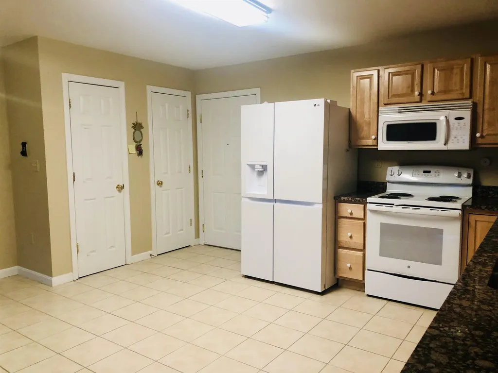 118 Secretariat Way Rochester NH 03867