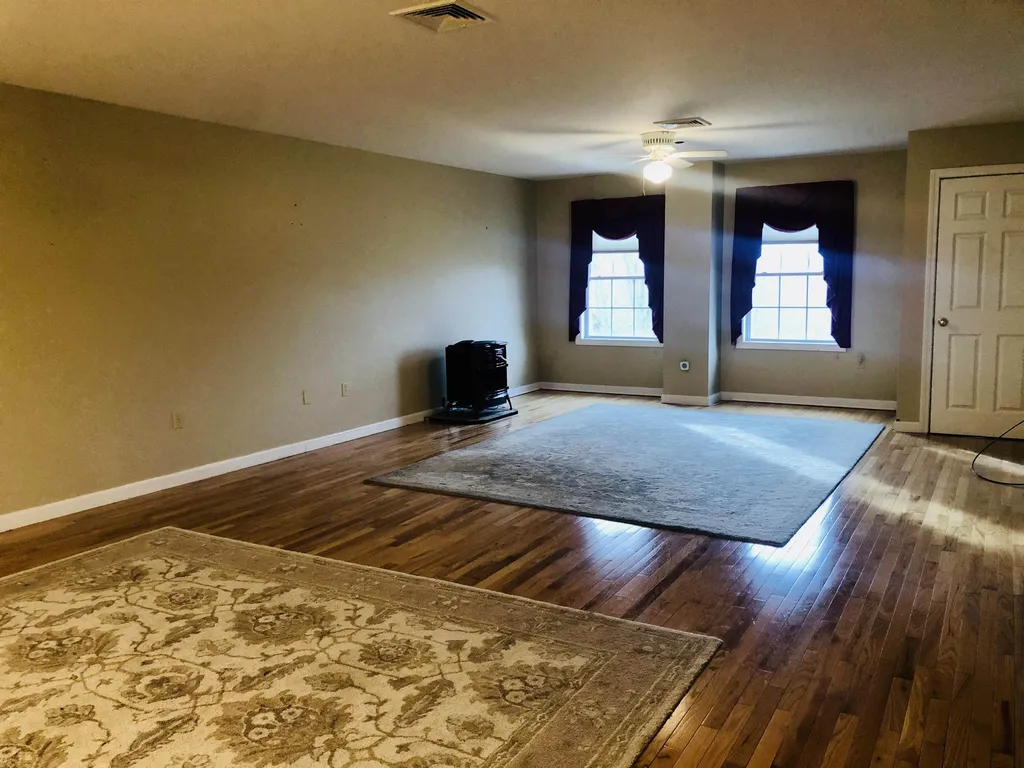 118 Secretariat Way Rochester NH 03867