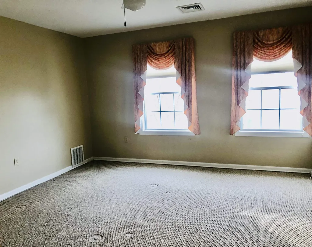 118 Secretariat Way Rochester NH 03867