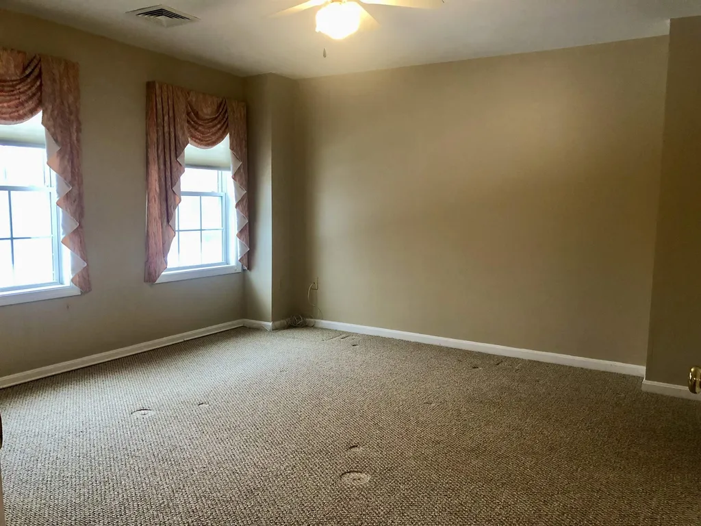118 Secretariat Way Rochester NH 03867