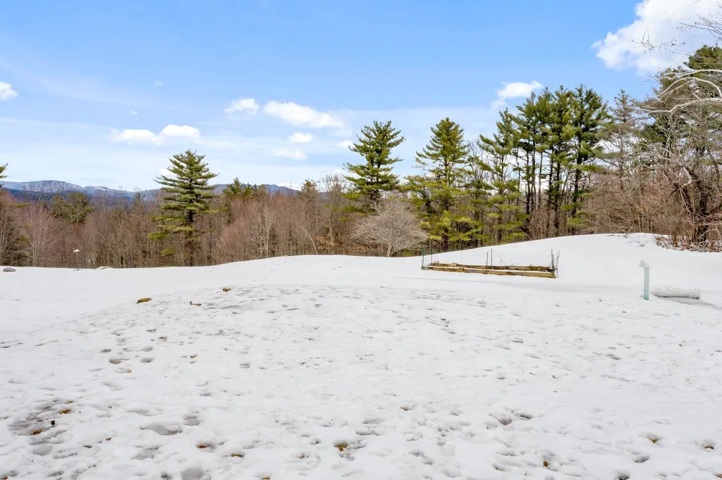 52 Cass Mill Road Hill NH 03243