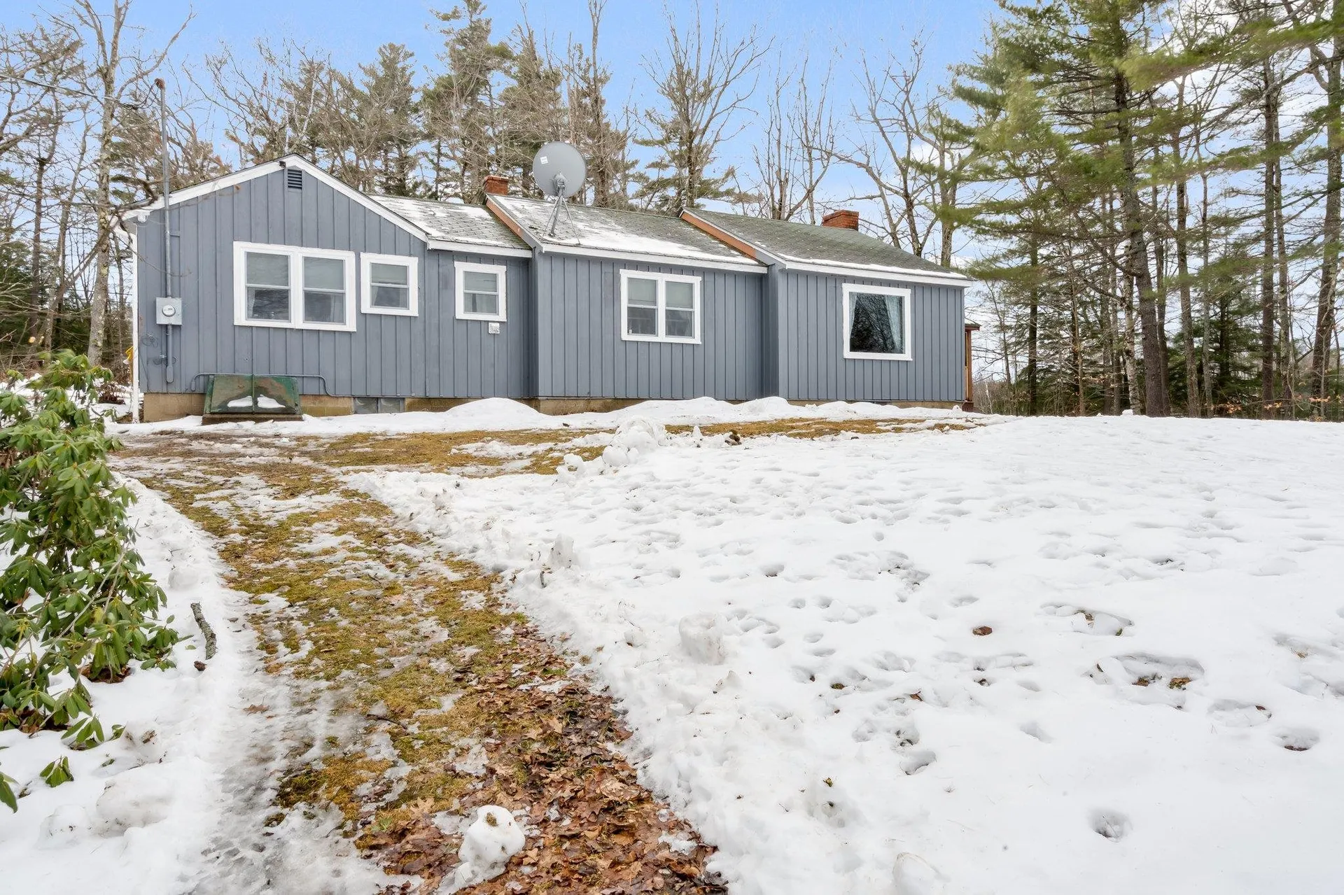 52 Cass Mill Road Hill NH 03243