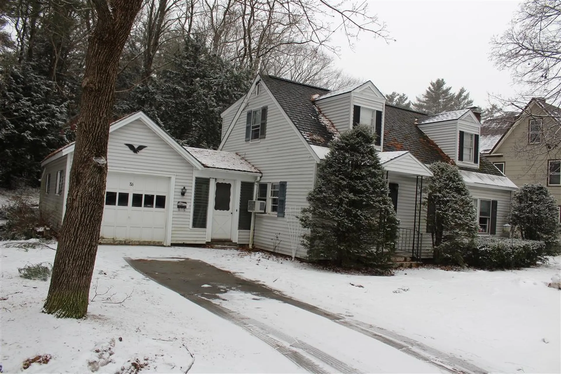 86 Myrtle Street Claremont NH 03743