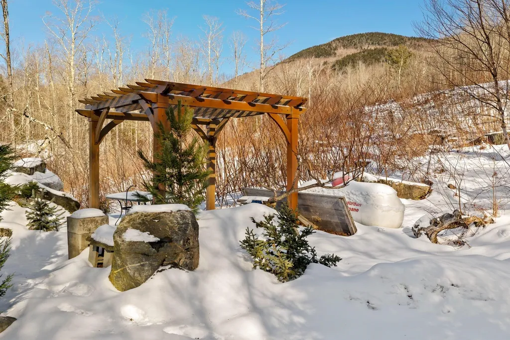 3132 North Hollow Road Granville VT 05747