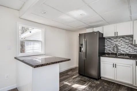 23 Hilton Avenue Exeter NH 03833