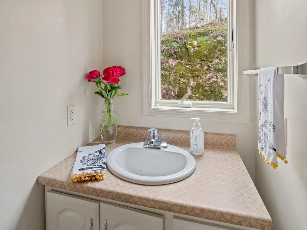 206 West Red Rock Road Colchester VT 05446