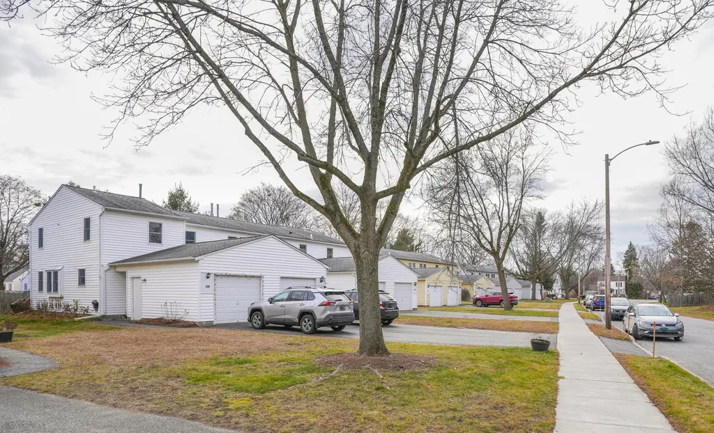 39 Fairmont Place Burlington VT 05408