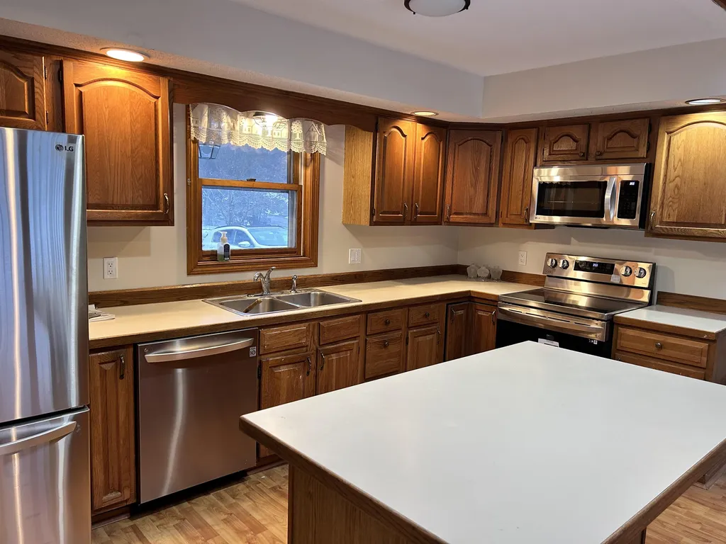 58 Penny Lane Laconia NH 03246