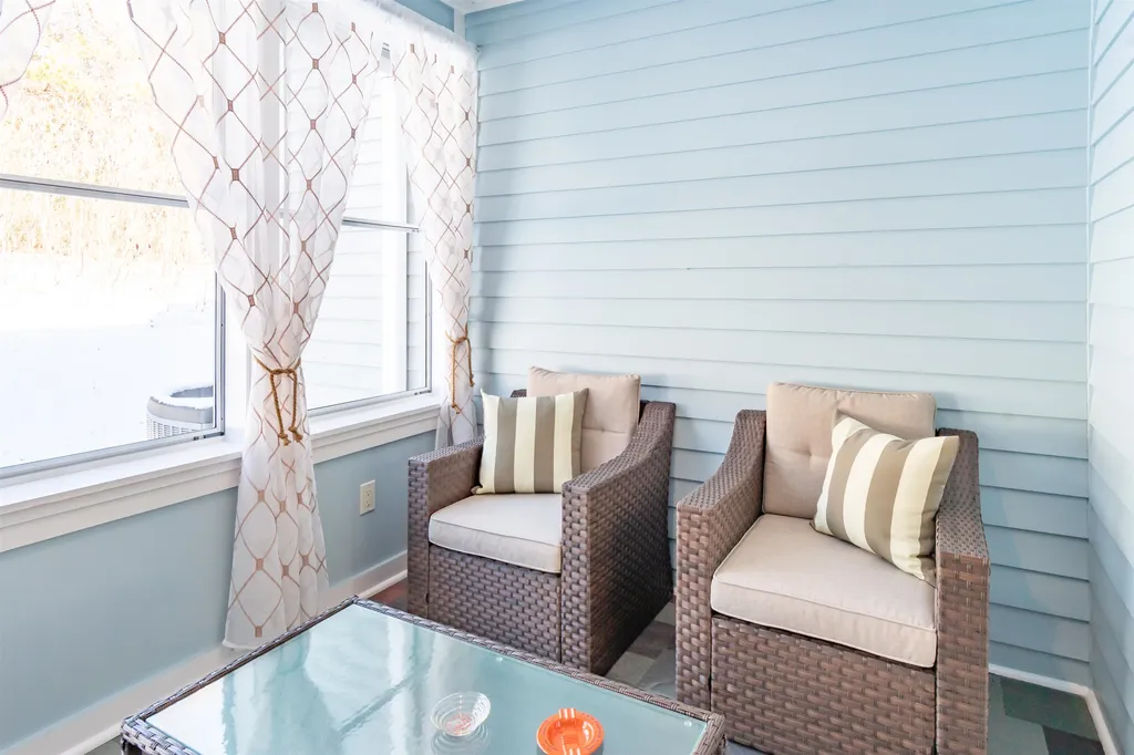 359 Winding Pond Road Londonderry NH 03053