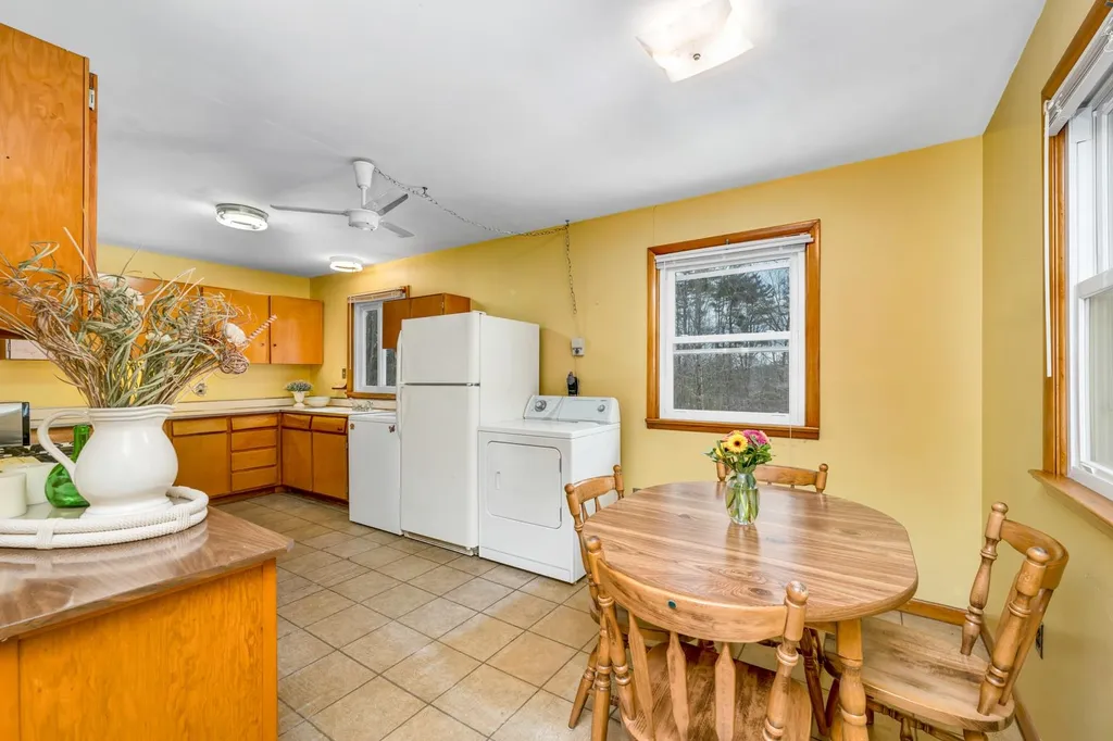 781 Center Street Wolfeboro NH 03894
