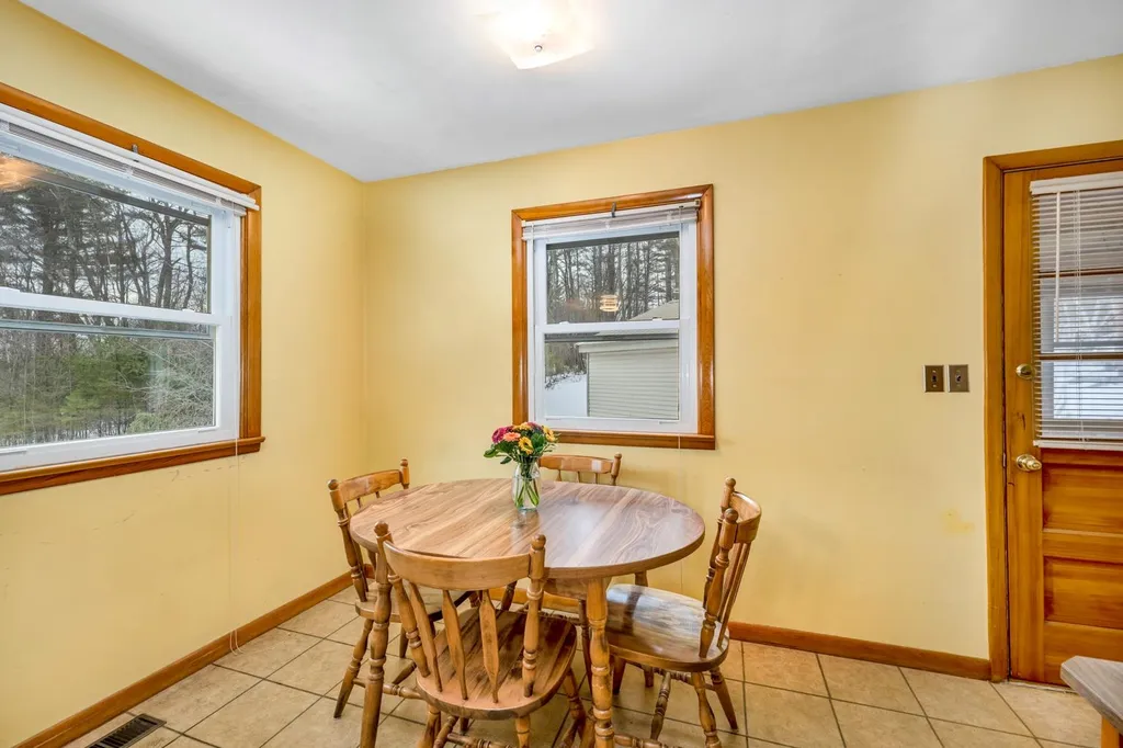 781 Center Street Wolfeboro NH 03894