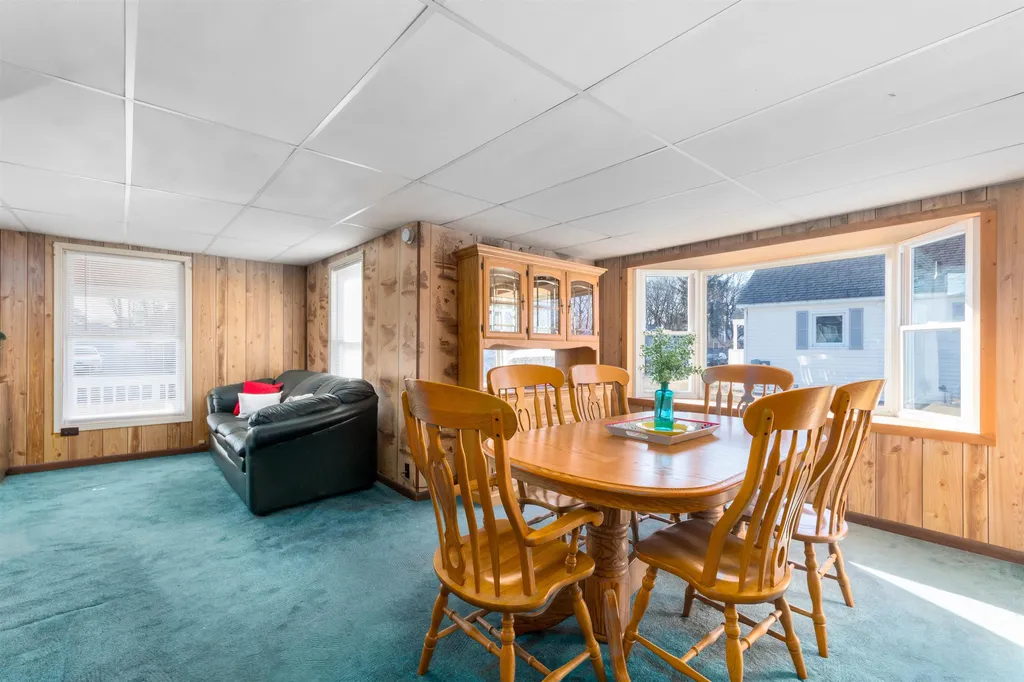110 Cayuga Court Burlington VT 05408