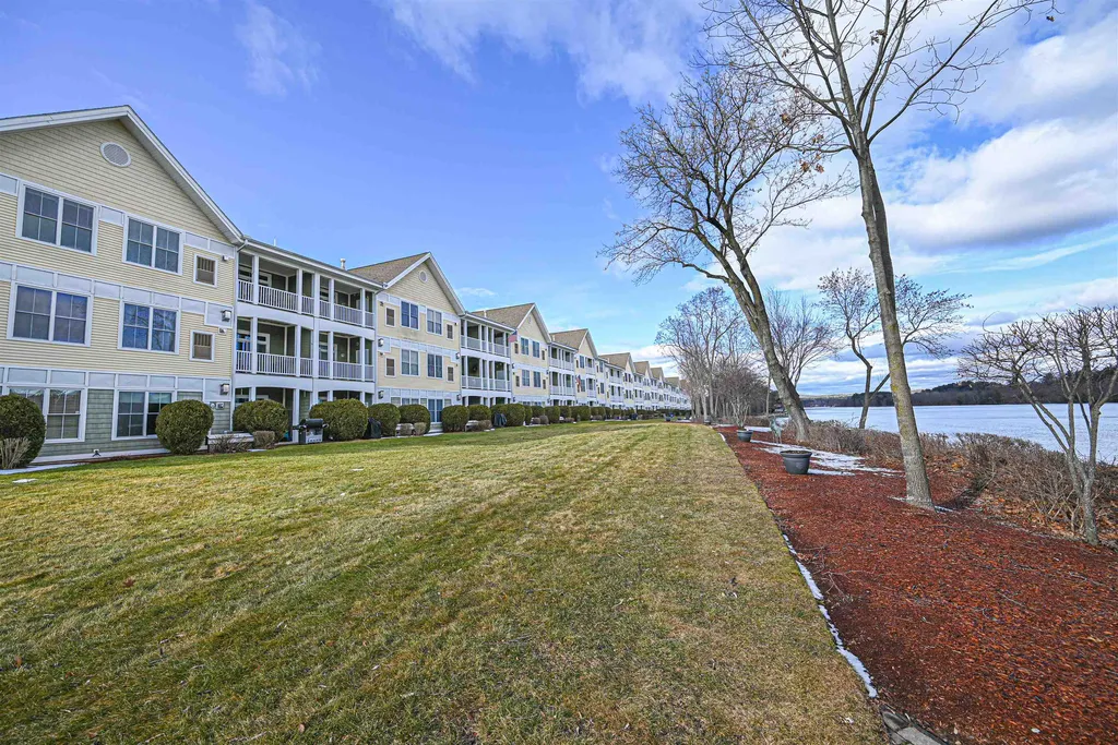 55 River Front Drive Manchester NH 03102