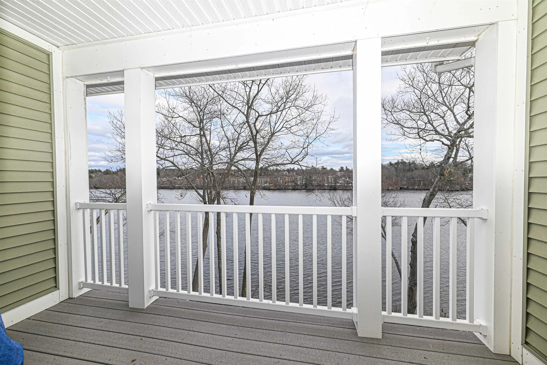 55 River Front Drive Manchester NH 03102