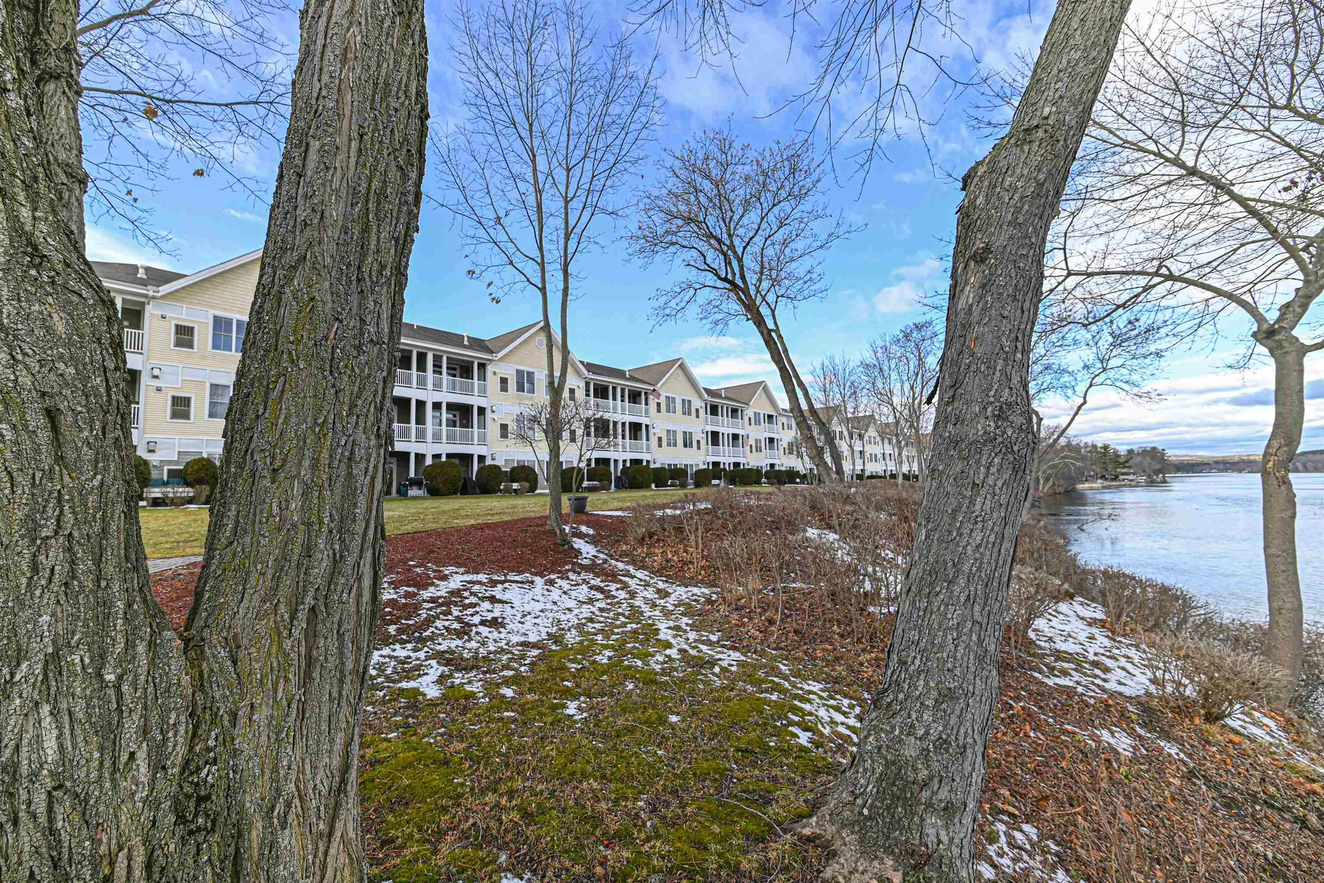 55 River Front Drive Manchester NH 03102