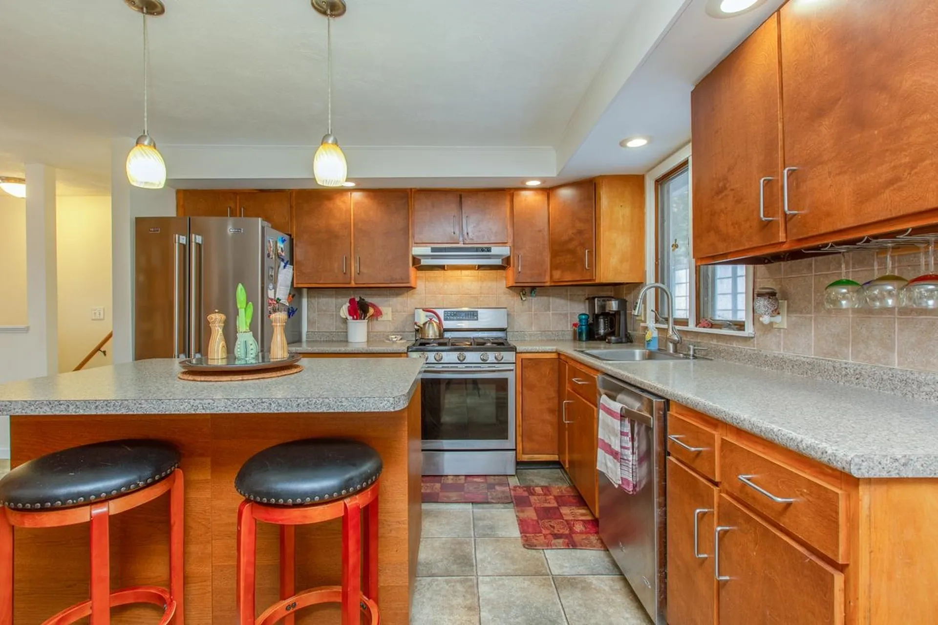 8 Wedgewood Drive Londonderry NH 03053