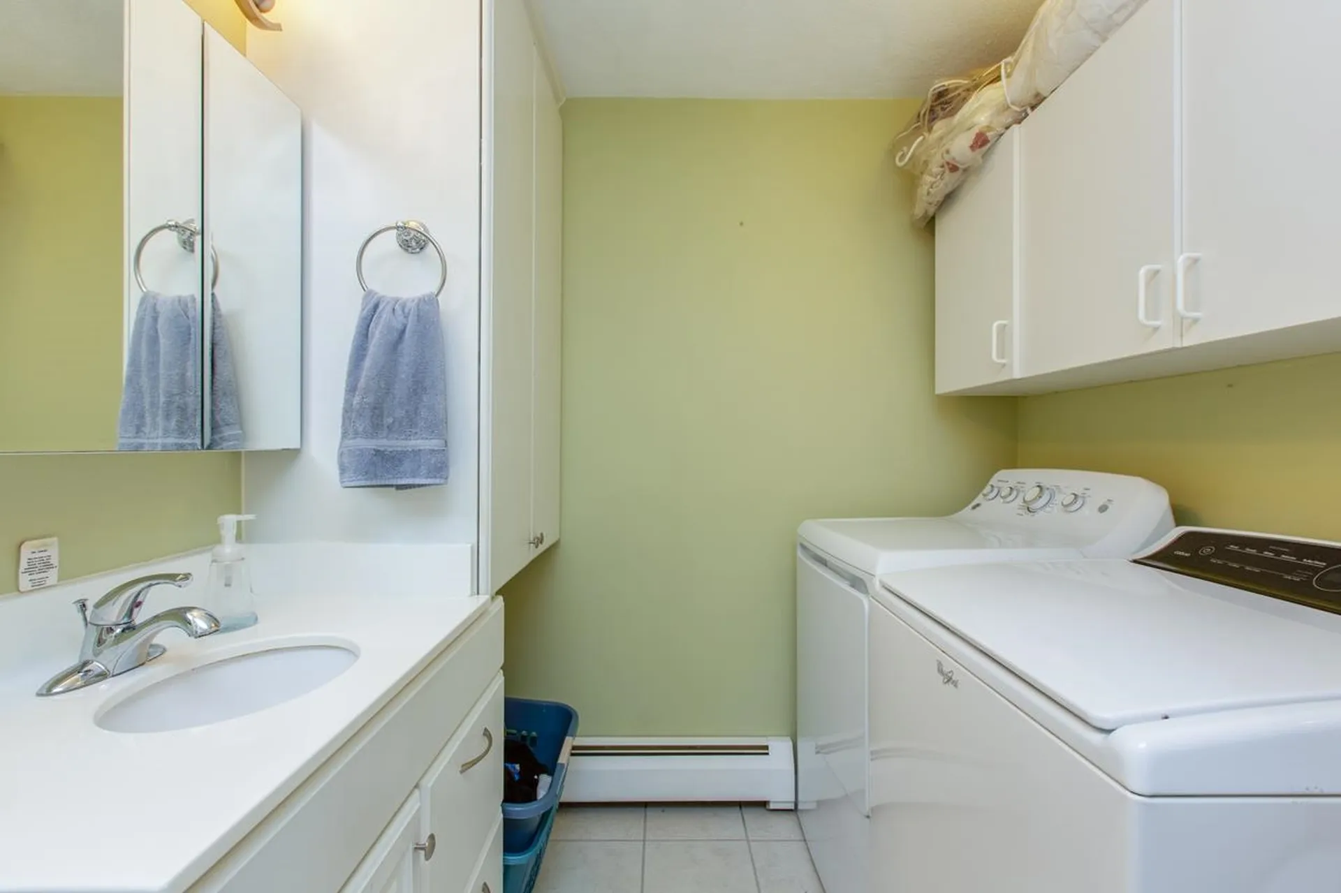 8 Wedgewood Drive Londonderry NH 03053