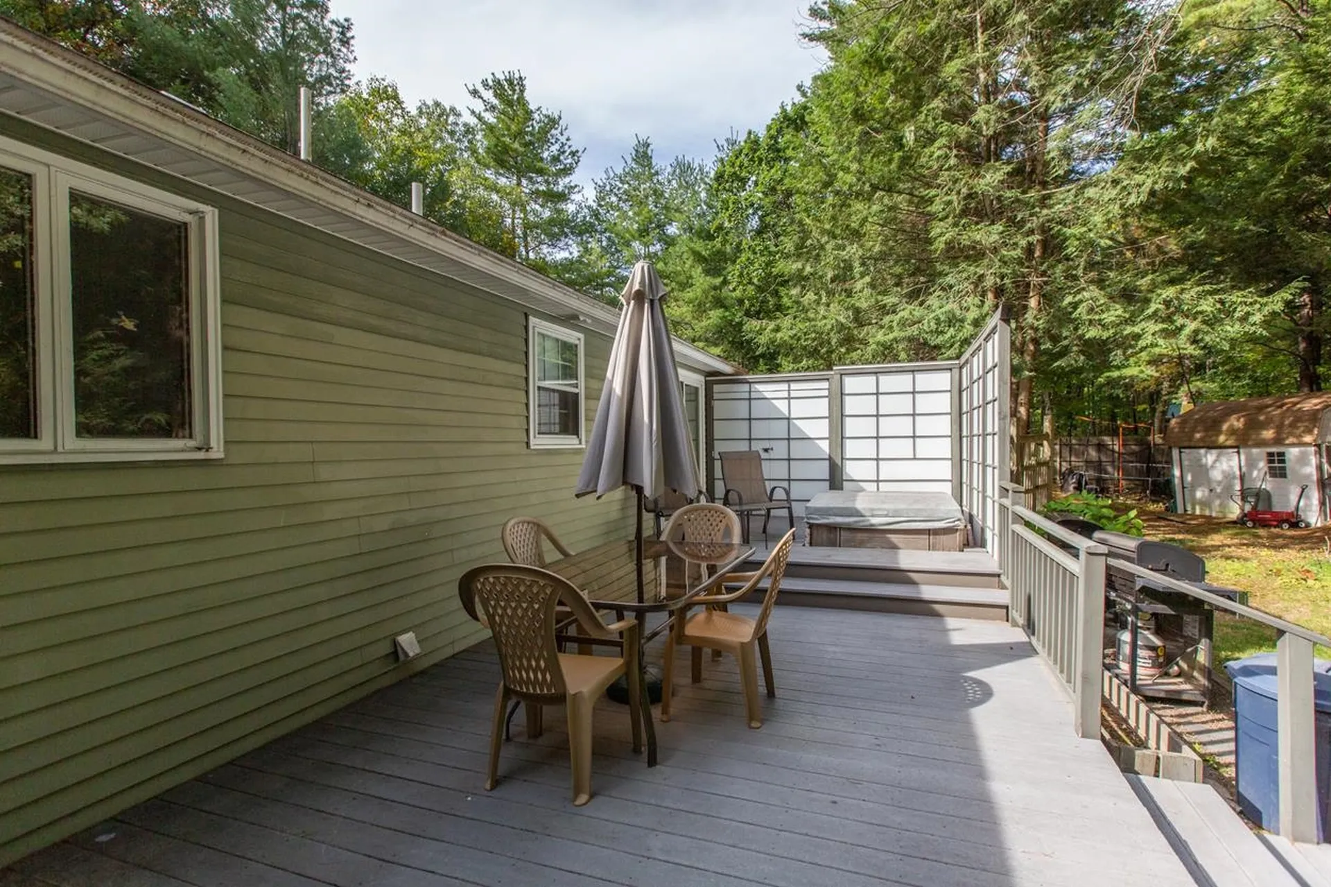 8 Wedgewood Drive Londonderry NH 03053