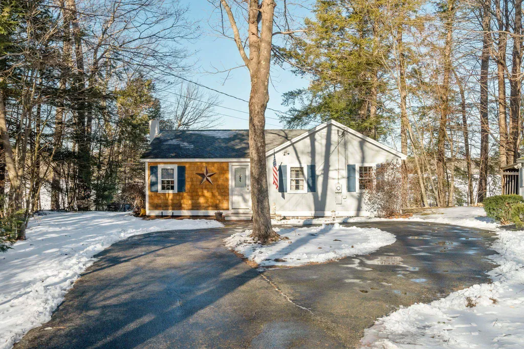 167 Nicola Road Middleton NH 03887