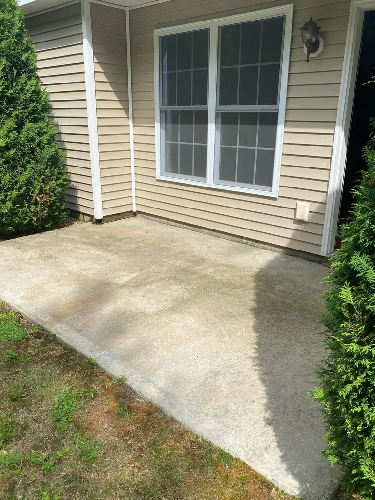 28 Owens Drive Swanzey NH 03446