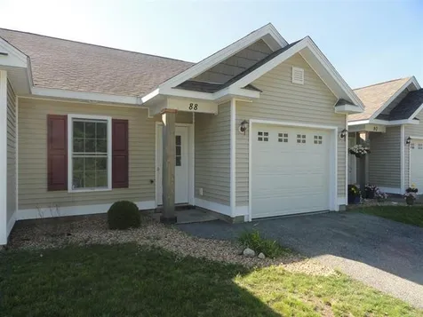 28 Owens Drive Swanzey NH 03446