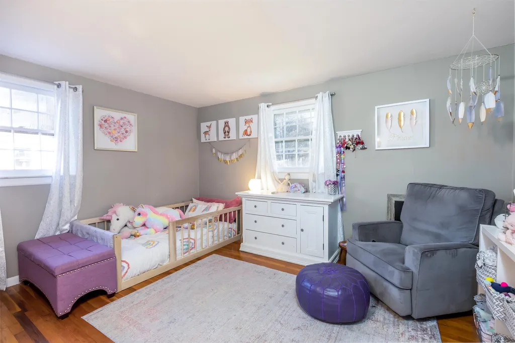 21 Walnut Avenue North Hampton NH 03862