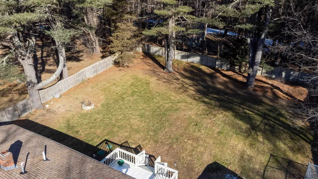 21 Walnut Avenue North Hampton NH 03862