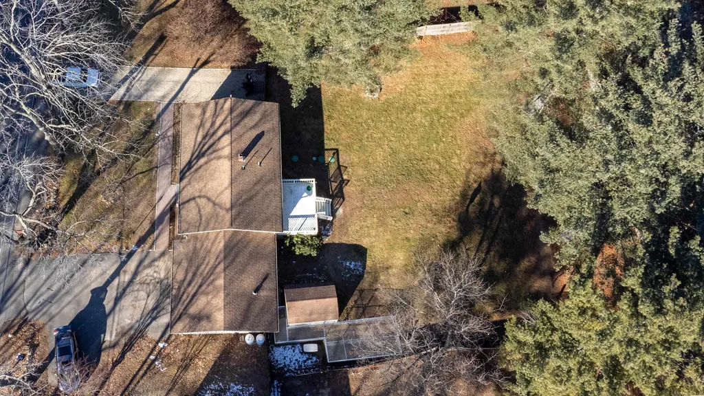 21 Walnut Avenue North Hampton NH 03862