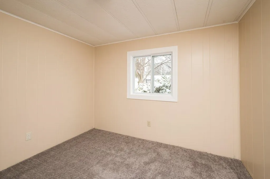 20 South Fuchsia Drive Rochester NH 03867