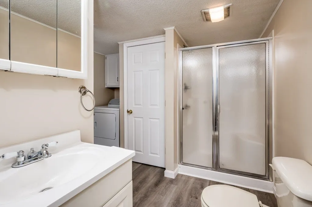20 South Fuchsia Drive Rochester NH 03867