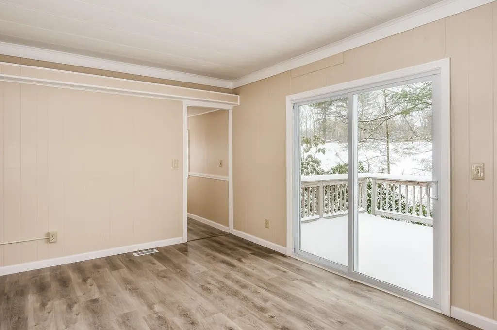 20 South Fuchsia Drive Rochester NH 03867