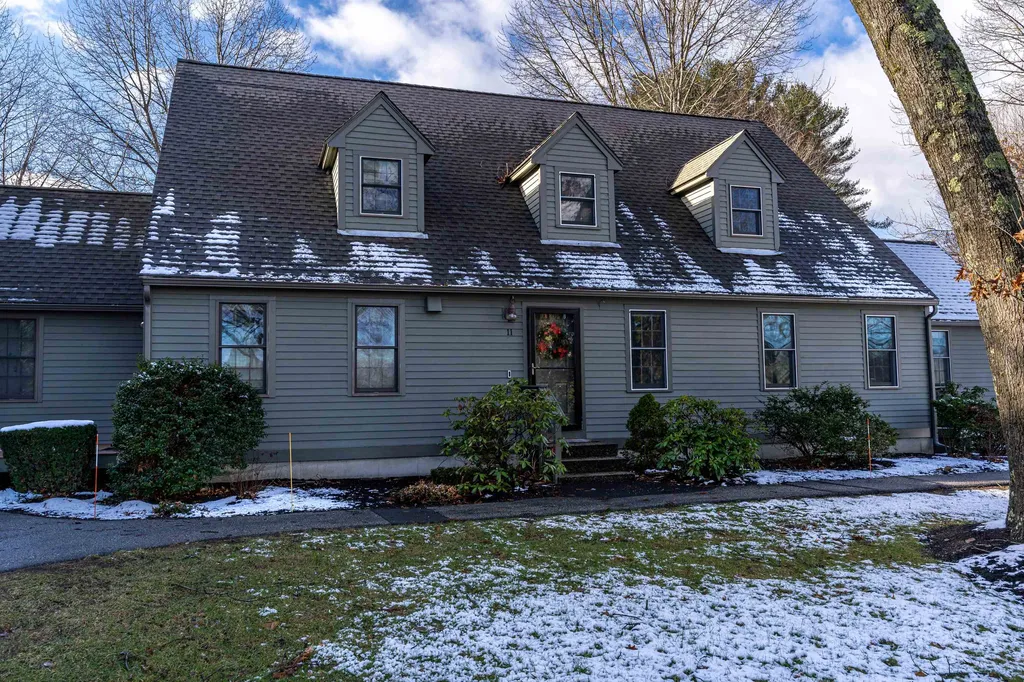 11 Montrose Drive Stratham NH 03885