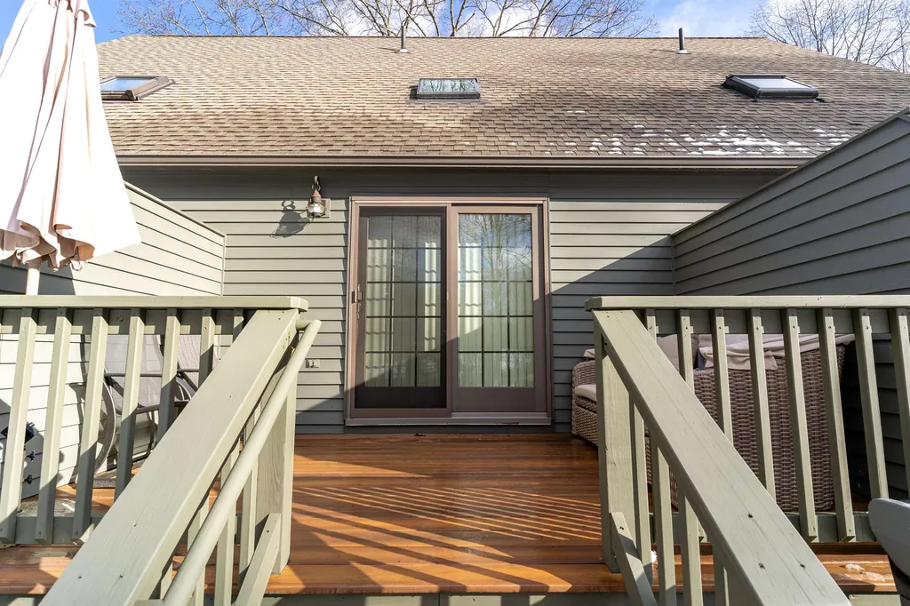 11 Montrose Drive Stratham NH 03885
