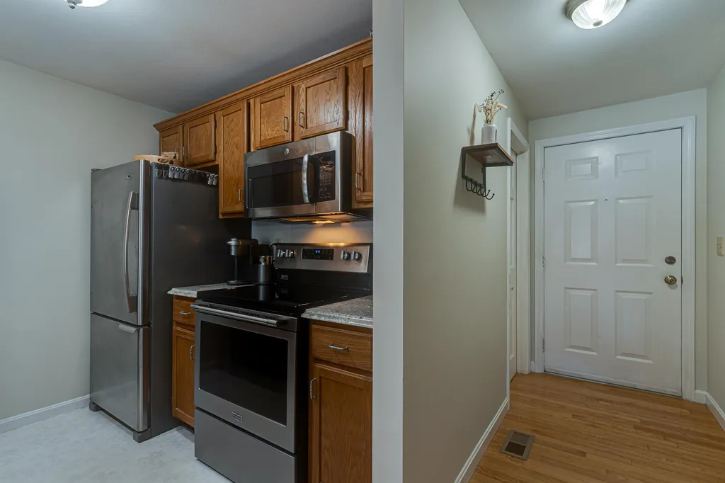 11 Montrose Drive Stratham NH 03885