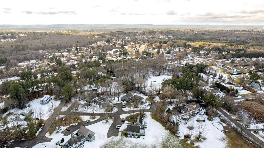11 Montrose Drive Stratham NH 03885