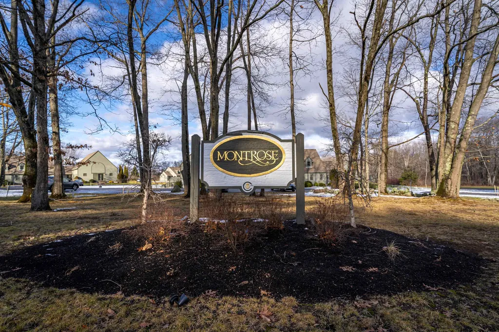 11 Montrose Drive Stratham NH 03885
