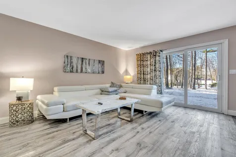 35 Harbor Way Wolfeboro NH 03894