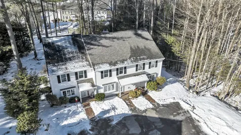 35 Harbor Way Wolfeboro NH 03894