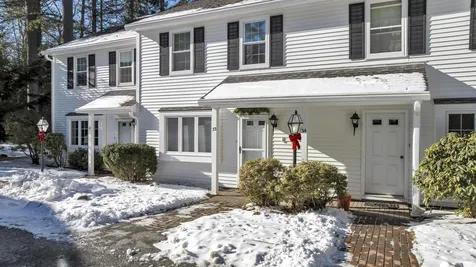 35 Harbor Way Wolfeboro NH 03894