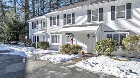 35 Harbor Way Wolfeboro NH 03894