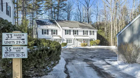 35 Harbor Way Wolfeboro NH 03894