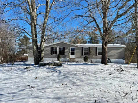 7 Welch Lane Raymond NH 03077