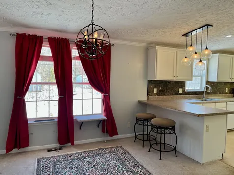 7 Welch Lane Raymond NH 03077
