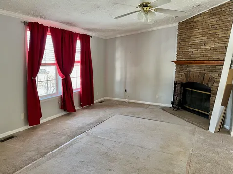 7 Welch Lane Raymond NH 03077