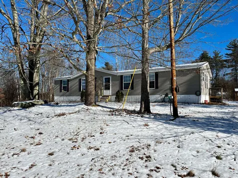 7 Welch Lane Raymond NH 03077