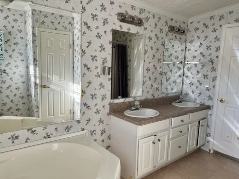 7 Welch Lane Raymond NH 03077