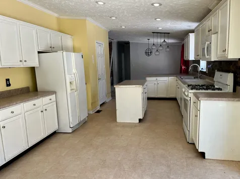 7 Welch Lane Raymond NH 03077