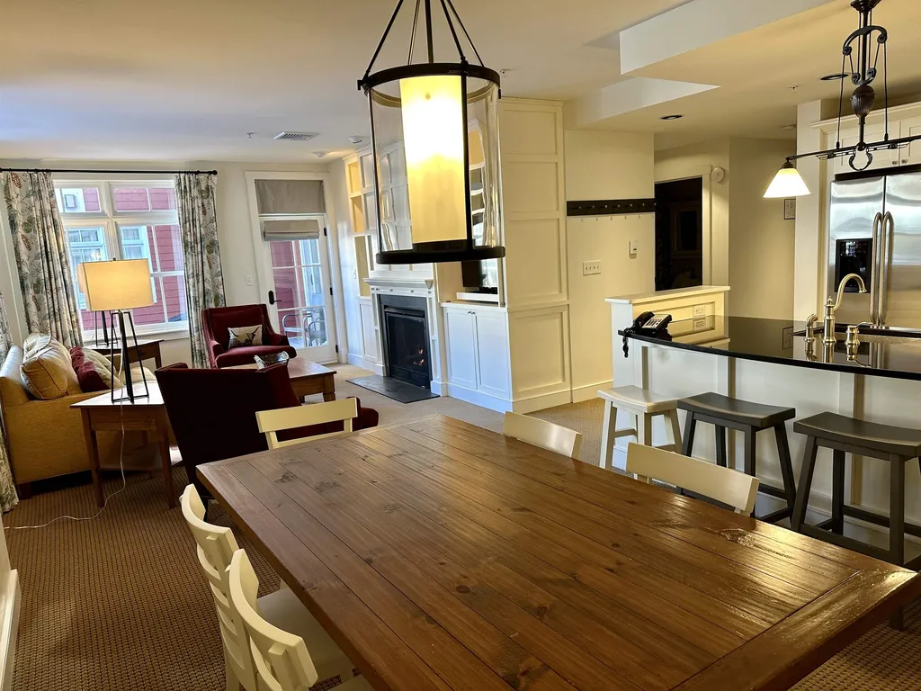 102 Forest 209 / Iii Drive Warren VT 05674