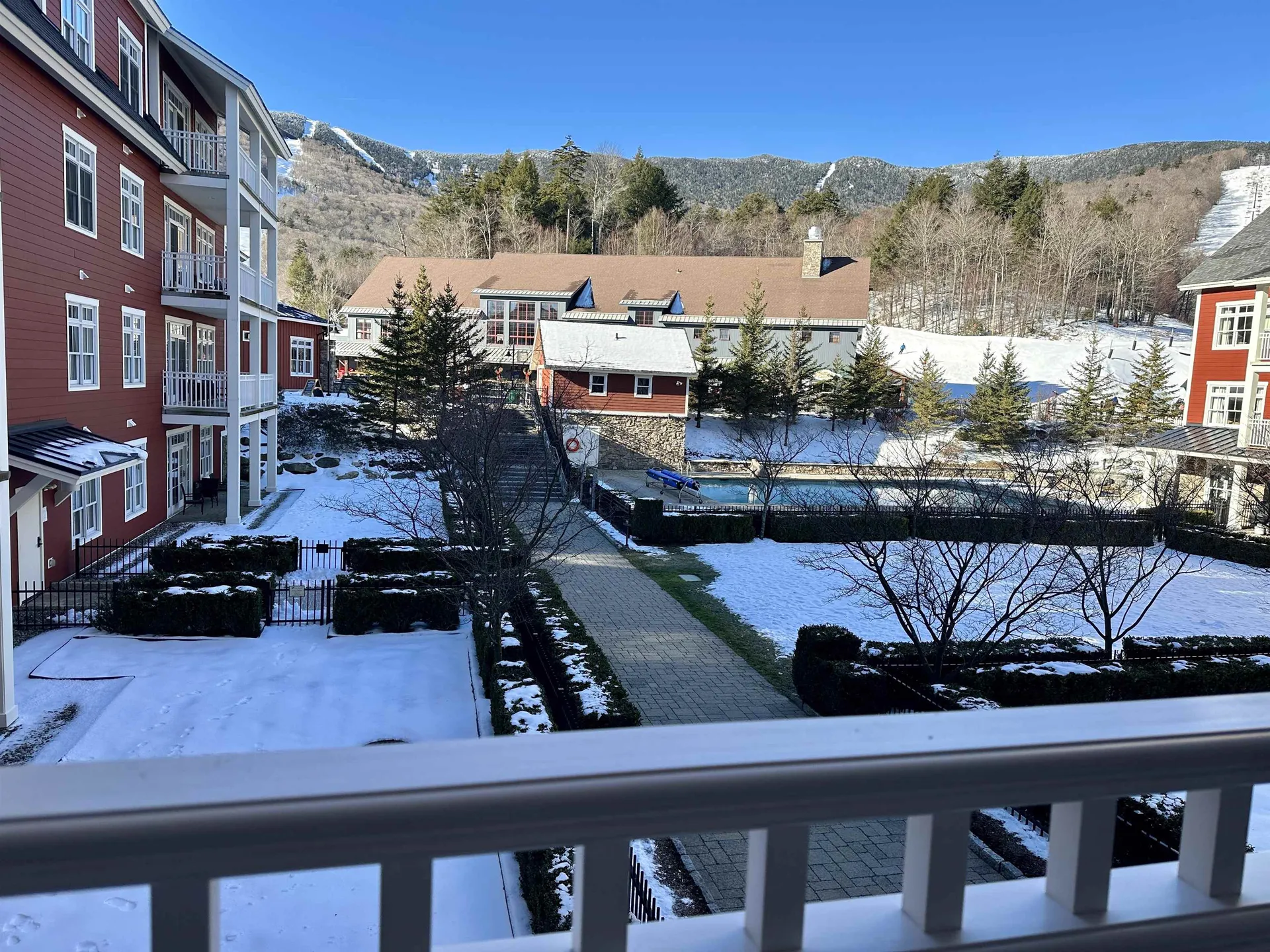 102 Forest 209 / Iii Drive Warren VT 05674