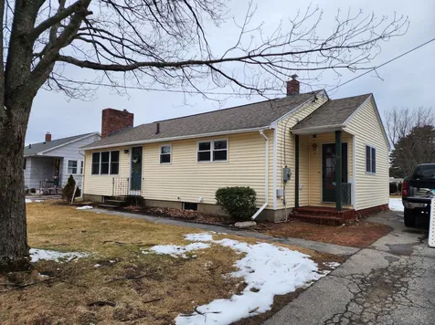 13 Dudley Drive Concord NH 03301
